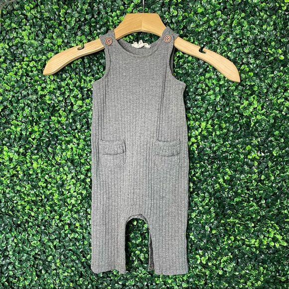 Jessica Simpson Grey Sleeveless Onesie Sz 12M - Picture 1 of 7